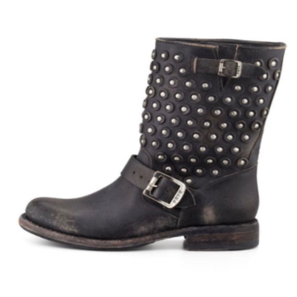 SUPER CUTE - FRYE JENNA DISC SHORT BOOTS!!